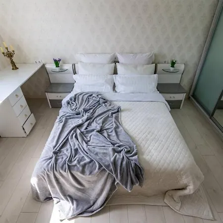 White Pearl. Sea View.